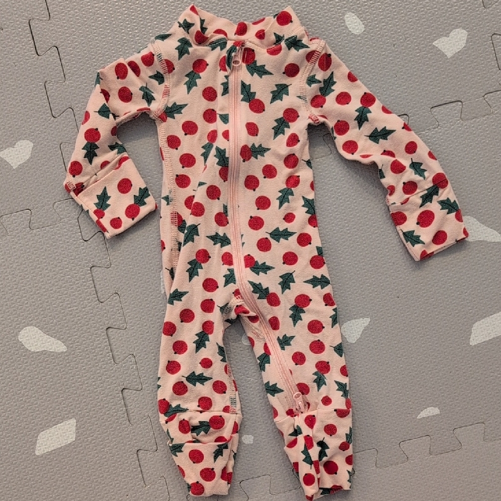 Hanna Andersson Christmas Pajamas. Newborn
